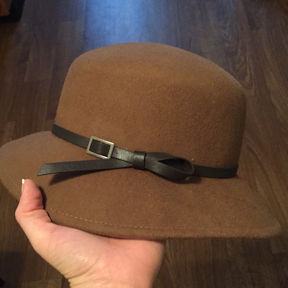 Brown Nine West wide brim hat.
